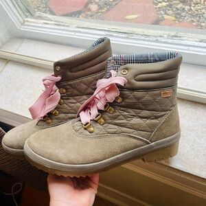 NWOT Keds Camp Boot Water-Resistant